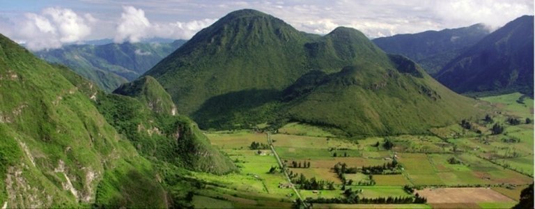 Horseback Riding Tour to the Pululahua Volcano from Quito - 3 Days