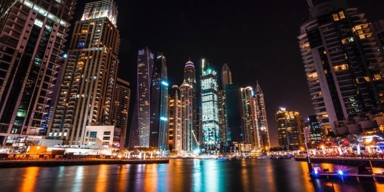 Dubai Luxury Yacht Tour - Night Lights