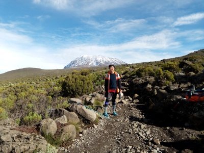 6 DAYS KILIMANJARO MACHAME ROUTE (Whiskey) CLIMBING 6 DAYS KILIMANJARO MACHAME ROUTE (Whiskey) CLIMBING