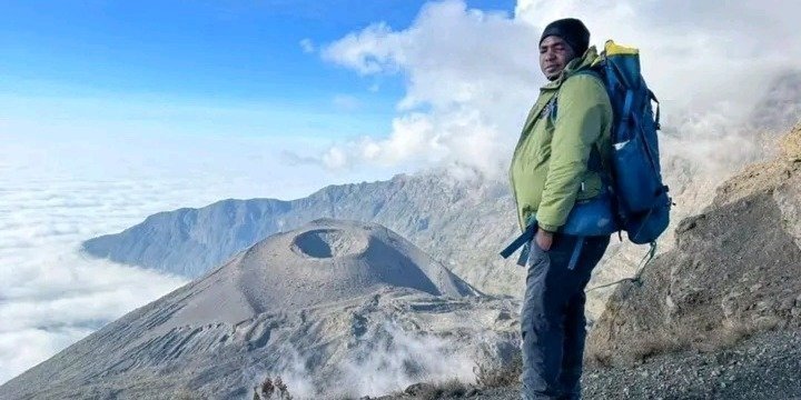 ONE DAY MOUNT MERU DAY HIKE TANZANIA | TOURS AND ACTIVITIES PACKAGE