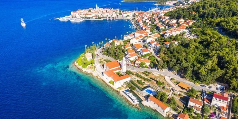 Croatia Villa & Yacht cruise combo holiday package