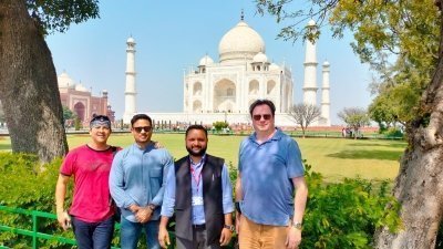 Private Same Day Taj Mahal Tour By Car From Delhi