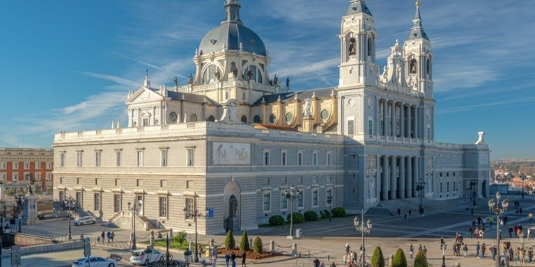 Secrets of Almudena Cathedral, Royal Palace and walking Tour