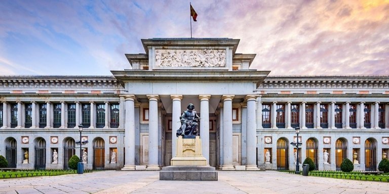 Madrid Masterpieces: Prado Museum & City Tour and Flamenco optional