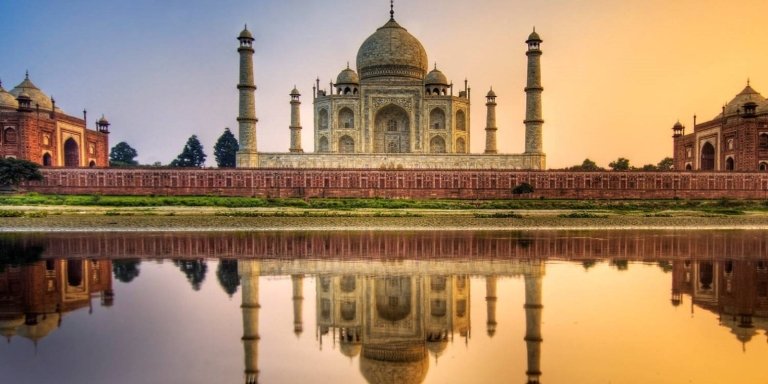 Same Day Taj Mahal And Agra City Tour From Delhi