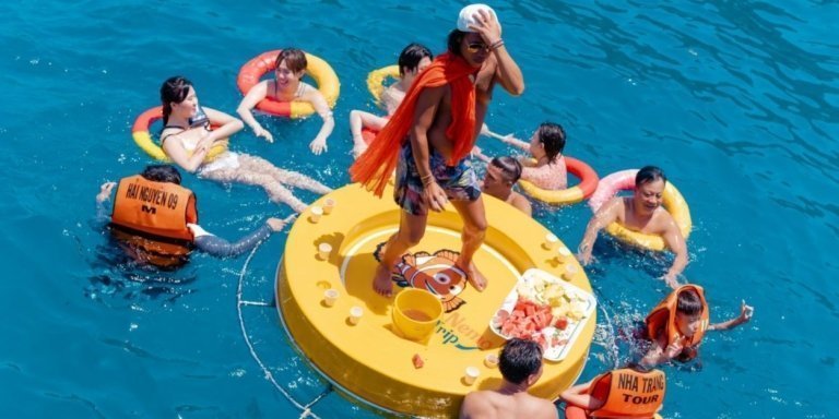Nha Trang Nemo Trip: Snorkeling & Crazy Party