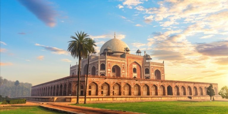 Night View of Delhi City Tour - 4 Hrs