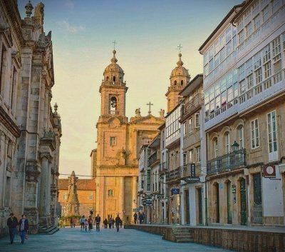 SANTIAGO ,CITY TOUR AND THE CAMINO