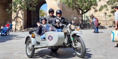 Valencia Highlights on a Vintage Sidecar