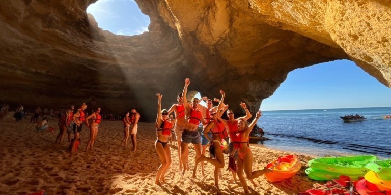 Private kayak Experience at the infamous Algarve Caves