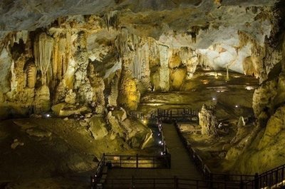 Halong Bay Tour from Hanoi with boat trip included Halong Bay Tour from Hanoi with boat trip included