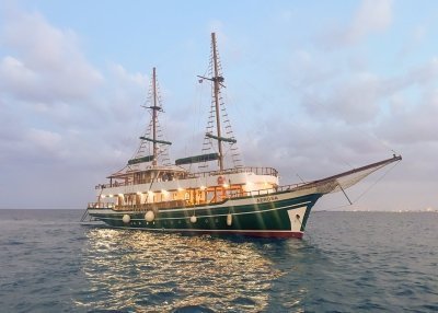 Larnaca sunset cruise