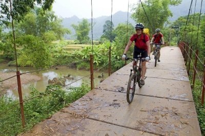Moc Chau & Mai Chau Tour - 3 Days Trip from Hanoi Moc Chau & Mai Chau Tour - 3 Days Trip from Hanoi