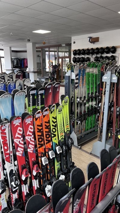Ski/snowboard rent in Bansko
