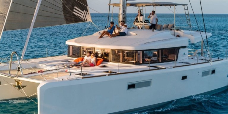 Private Luxury catamaran charter - Wine of Croatian islands