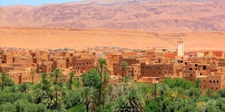 **Intense exploration: Oases, Dunes and Gorges of Morocco"