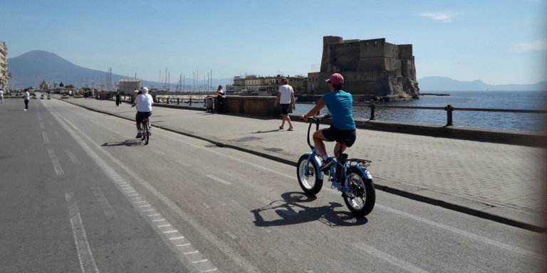 Naples panoramic tour by electric bike "Partenope"