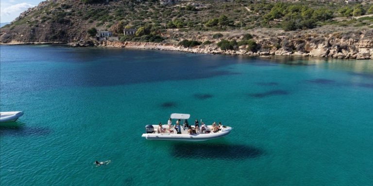 Cagliari: Boat Tour with 4 Swim Stops at Devil's Saddle