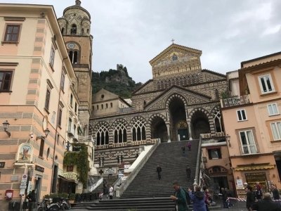 Naples port excursione sorrento positano pompeii