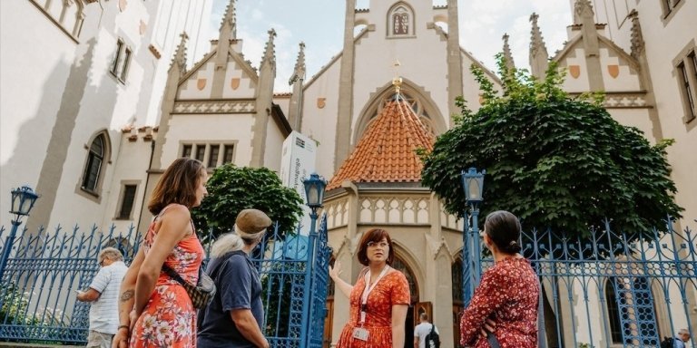 Private Prague Jewish Quarter Walking Tour with a Snack incl.