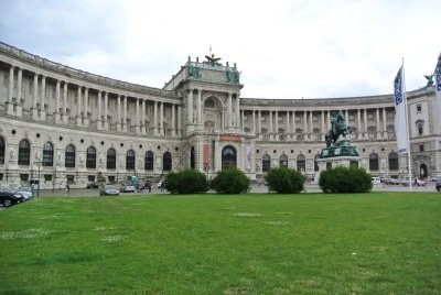 Vienna Ringstrasse self-guided walking tour & scavenger hunt