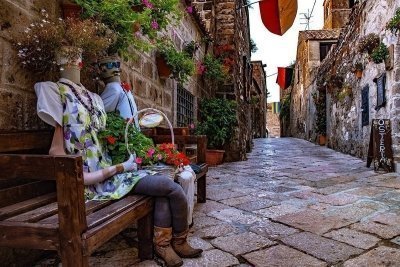 Royal sunset: the Royal Palace of Caserta and Caserta Vecchia