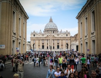 Rome: St. Peter's Basilica with Dome and Papal Tombs Tour