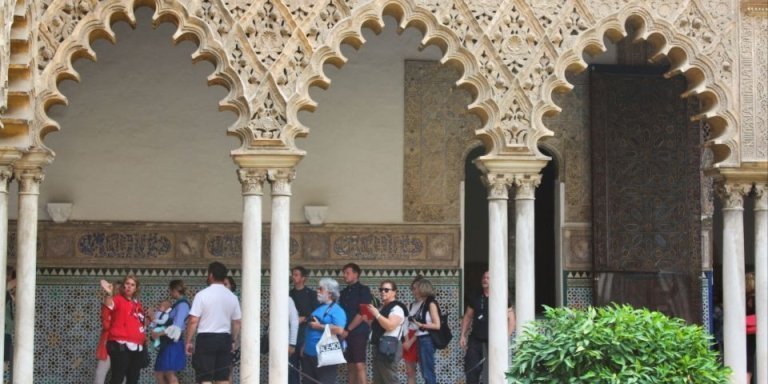 ALCAZAR PRIVATE TOUR