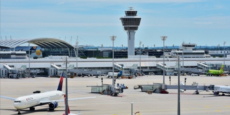 Prague to Munich Airport private transfer (direct)