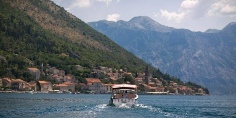 Perast Kotor Bay: boat ride to Our lady of the rocks (return trip)