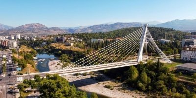 Private Tour Podgorica & Niagara Falls (multilingual)