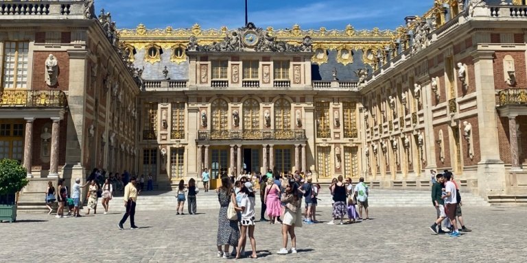 Private Versailles, Gardens, Trianon Trip from Paris by Mercedes