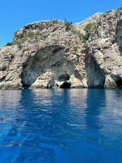Vlore: Private Speedboat Guided Tour to Grama Bay  Beaches & Caves