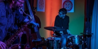 Intimate livingroom concerts of some of Budapest 's best jazz talent