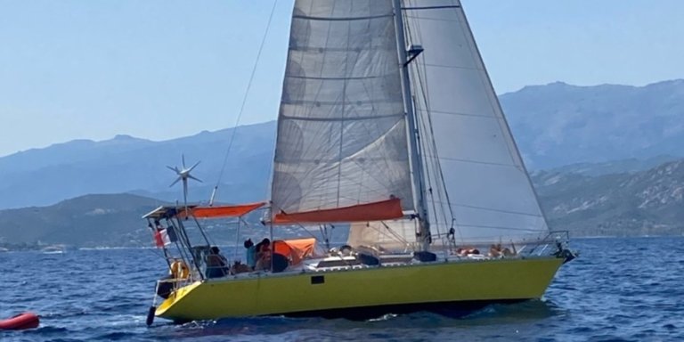 Sailing excursions in Saint Florent with skipper