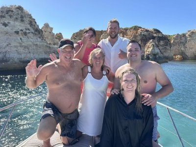 Luxury Private Boat Cruise including drinks and snacks