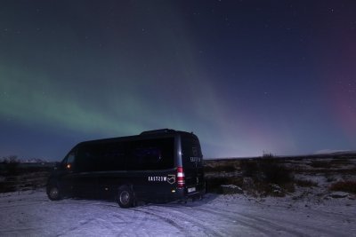Northern Lights Enchanting: Small Group, Hot Cocoa & free Photos