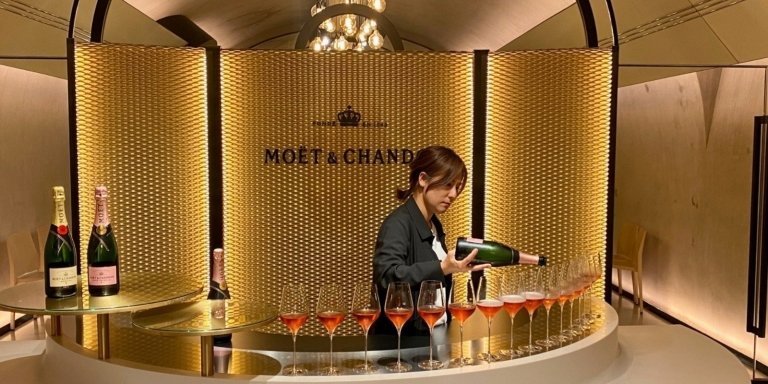 Private Champagne Moët & Chandon, Veuve Clicquot trip with Lunch