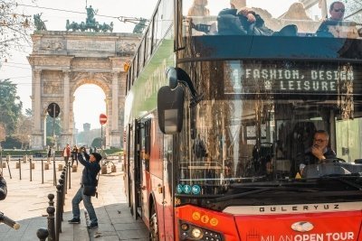 Milan: Open Bus Ticket for 24