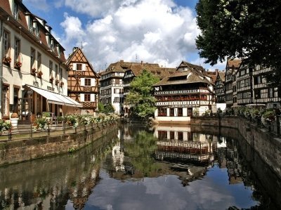 Strasbourg : Guided bike tour with a local