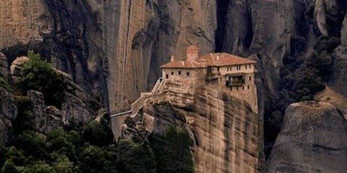 One-day private car tour from Athens to Meteora and  Thermopylae