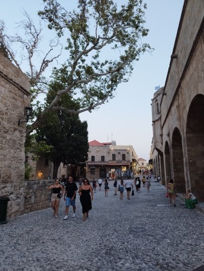 Private daytrip to Rhodes, Lindos and 7 Springs