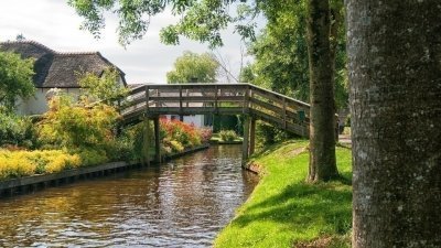 Private Sightseeing Tour to Giethoorn from Amsterdam