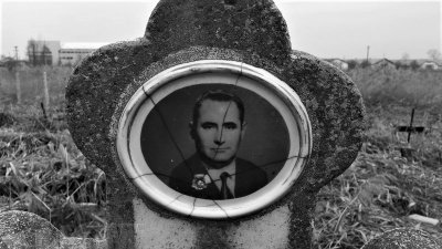 From Dracula to Ceaușescu-Romanian Terror Stories Tour with Dacia