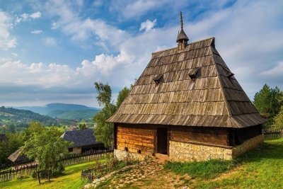 Year-round Serbia discovery 14 days tour from Sarajevo.