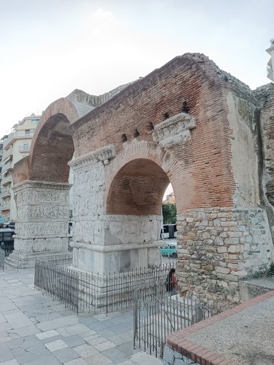 Thessaloniki : Private Welcome Walking Tour with a local