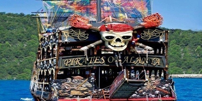 Pirates Of Alanya Yacht Tour (All Inclusive)