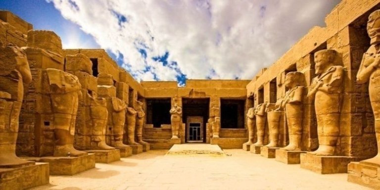 LUXOR DAY TOUR VISIT EAST AND WEST NILE BANKS