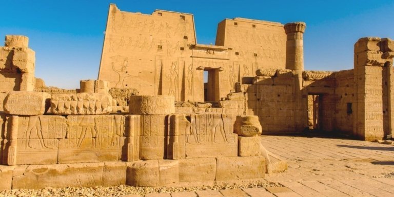 DAY TOUR VISIT EDFU KOM OMBO TEMPLES FROM LUXOR