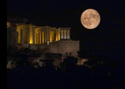 Athens by Night Photo Tour